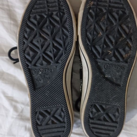 Converse Women's Black Sneakers - Picture 4 of 4